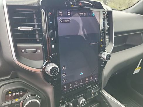 New 2026 RAM 1500 4x4 Crew Cab image 19