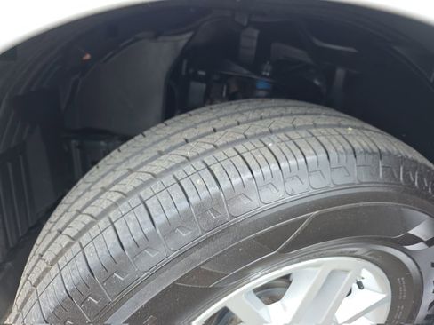 Used 2019 Nissan Frontier SV AWD/4WD image 37