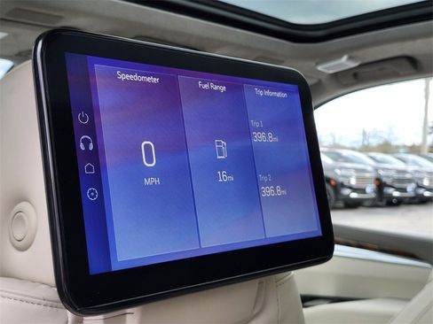 Certified 2025 Cadillac Escalade Sport Platinum image 15