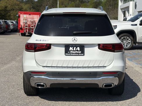Used 2023 Mercedes-Benz GLB 250 image 31