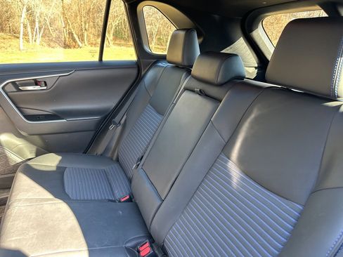 Used 2021 Toyota RAV4 XSE image 12