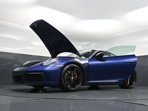 Certified 2020 Porsche 911 Carrera 4S AWD/4WD image 35