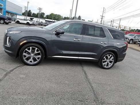Used 2022 Hyundai Palisade Limited w/ Cargo Package AWD/4WD image 3
