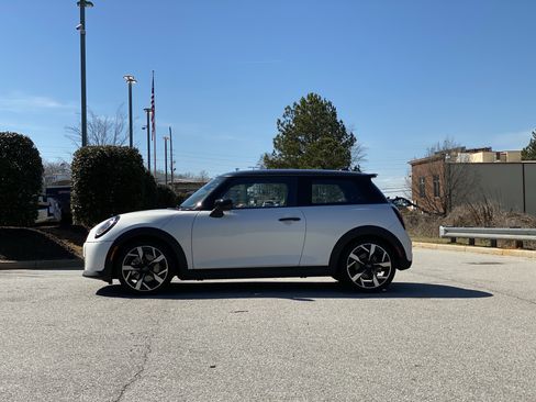 Used 2025 MINI Cooper S FWD image 14