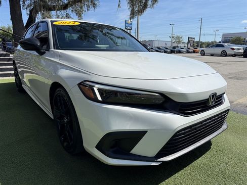 Used 2024 Honda Civic Sport image 3