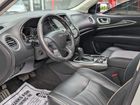 Used 2020 INFINITI QX60 Luxe w/ Essential Package FWD image 12