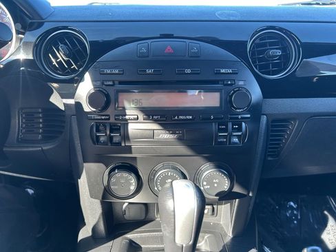 Used 2008 MAZDA MX-5 Miata Grand Touring w/ Premium Pkg image 24