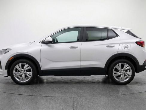 Used 2025 Buick Encore GX Preferred AWD/4WD image 5