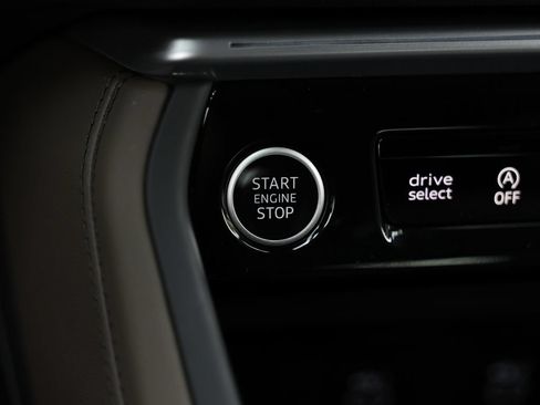 Certified 2025 Audi Q5 Premium w/ Premium Plus AWD/4WD image 38