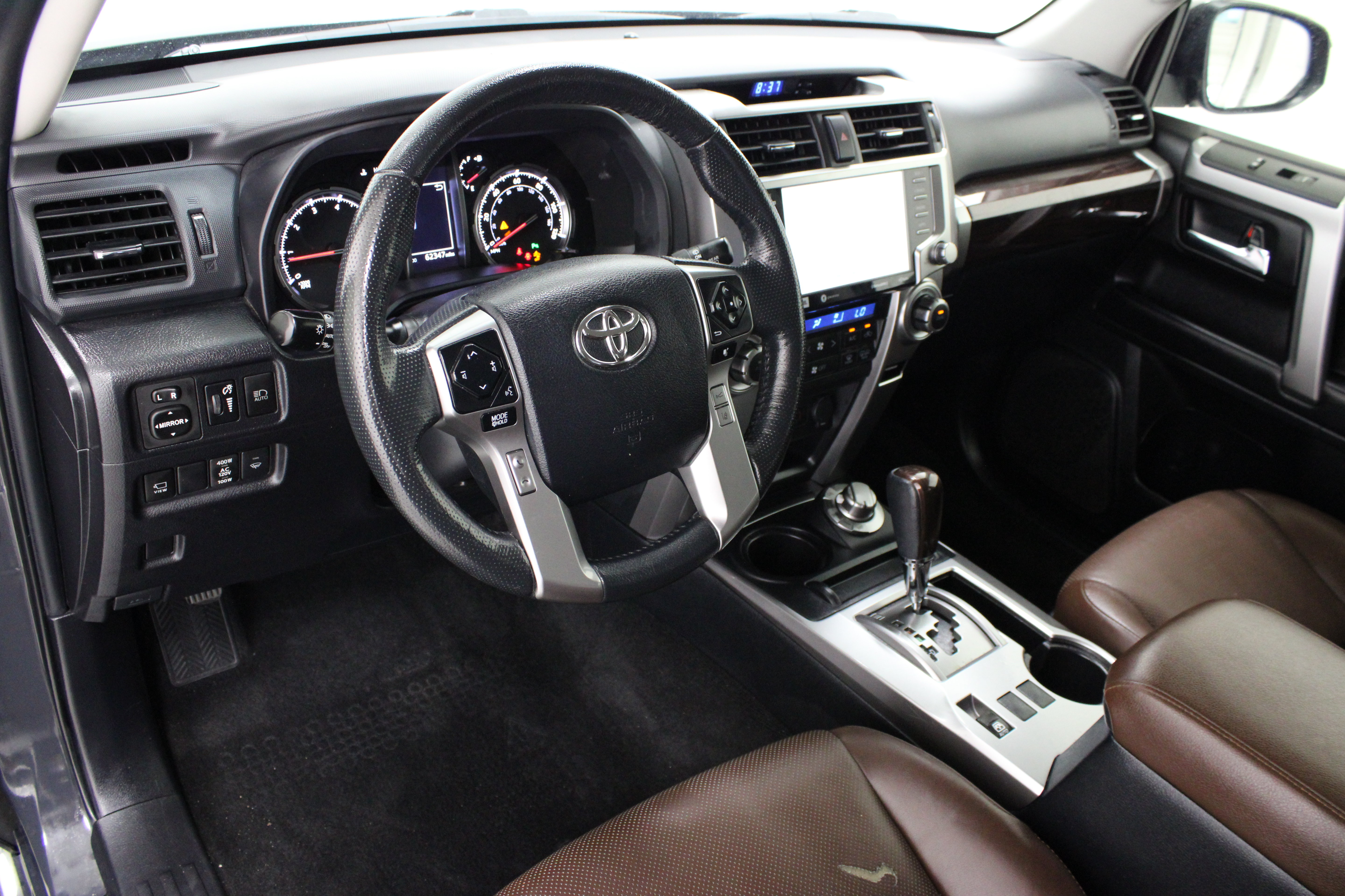 Used 2024 Toyota 4Runner Limited AWD/4WD image 13