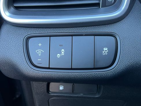 Used 2019 Kia Sorento LX V6 image 16