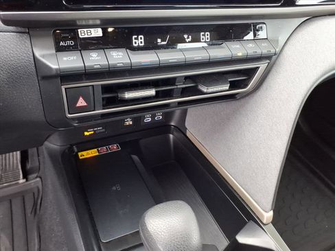 Certified 2025 Toyota Camry LE image 33