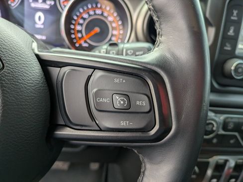 Used 2019 Jeep Wrangler Sport S image 20