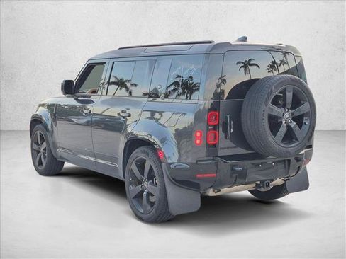 Used 2024 Land Rover Defender 110 X-Dynamic SE AWD/4WD image 7