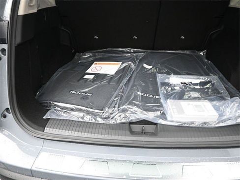 New 2026 Nissan Rogue SV image 32