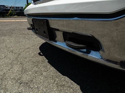 Used 2019 RAM 1500 Classic SLT w/ Protection Group AWD/4WD image 10