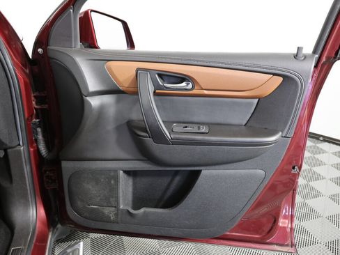 Used 2015 Chevrolet Traverse LT FWD image 27
