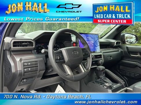 Used 2025 Toyota Tacoma TRD Off-Road image 25