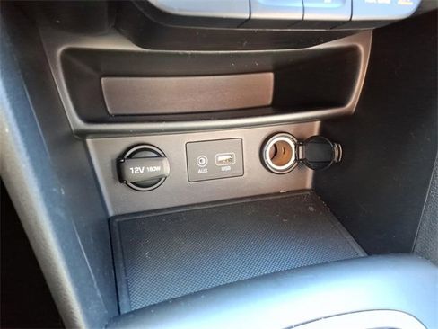 Used 2018 Hyundai Kona SEL image 27