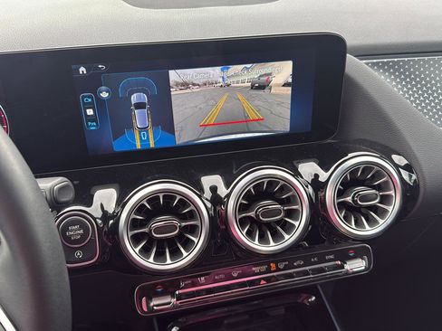 Used 2025 Mercedes-Benz GLA 250 GLA 250 image 40