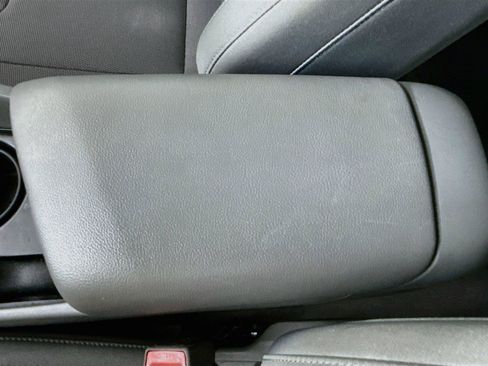 Used 2021 Hyundai Elantra SE w/ Cargo Package FWD image 11