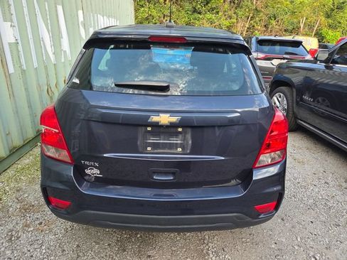 Used 2019 Chevrolet Trax LS FWD image 6