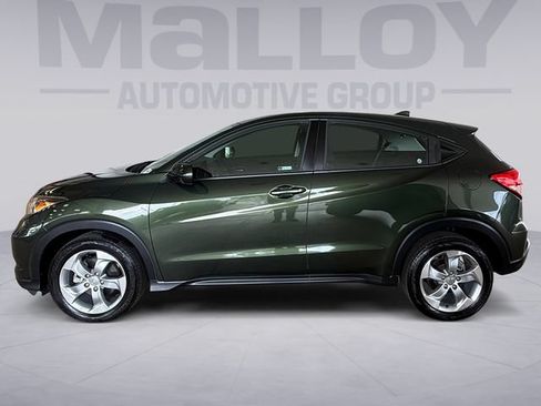 Used 2018 Honda HR-V LX image 2