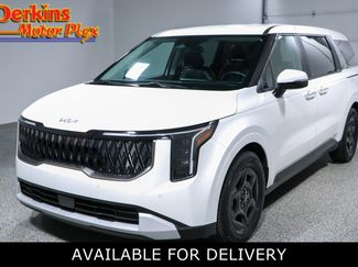 Used 2025 Kia Carnival FWD video 1