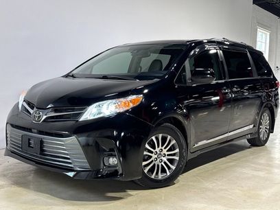 Used 2019 Toyota Sienna XLE