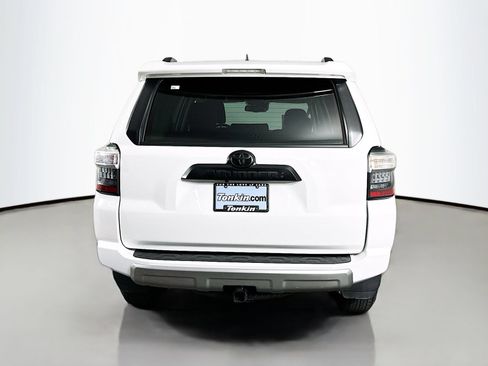Certified 2024 Toyota 4Runner TRD Off-Road Premium w/ Moonroof Package AWD/4WD image 6