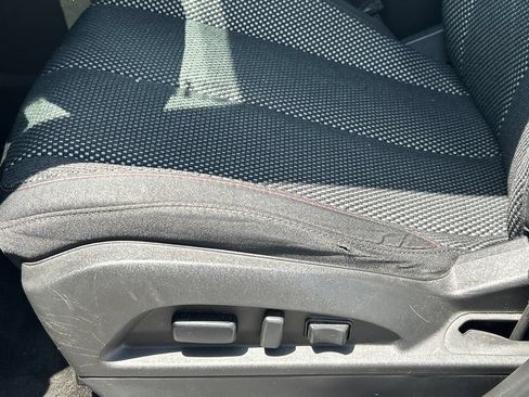 Used 2017 Chevrolet Equinox LT w/ Convenience Package FWD image 14