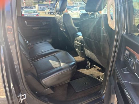 Used 2017 RAM 1500 Laramie AWD/4WD image 27