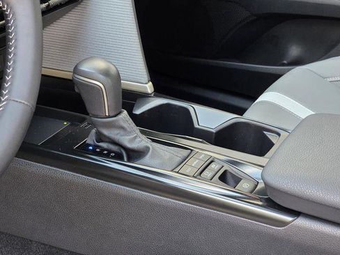 Certified 2025 Toyota Camry SE w/ Convenience Package image 20