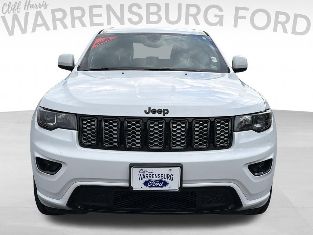 Used 2020 Jeep Grand Cherokee Altitude AWD/4WD image 2
