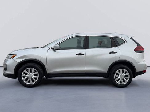 Used 2018 Nissan Rogue S image 6