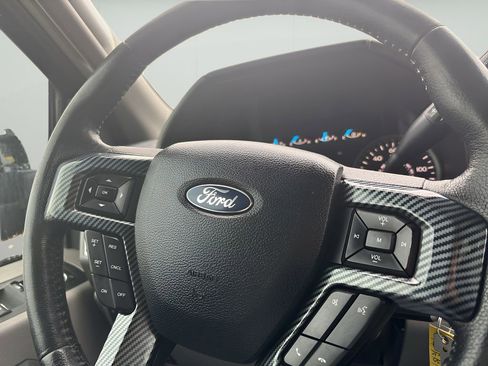 Used 2015 Ford F150 XLT w/ Equipment Group 302A Luxury AWD/4WD image 15
