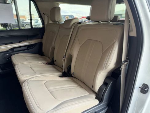 Used 2024 Ford Expedition Max Limited AWD/4WD image 16