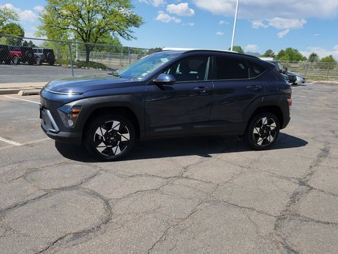 Used 2025 Hyundai Kona SEL AWD/4WD image 4