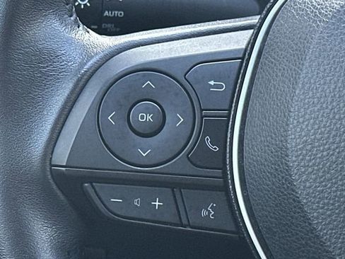 Certified 2022 Toyota RAV4 SE image 10