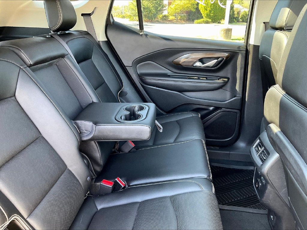 Used 2018 GMC Terrain Denali w/ Advanced Safety Package AWD/4WD image 6