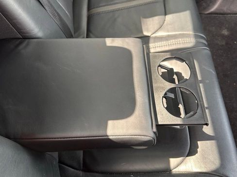 Used 2017 Ford F150 Platinum image 18