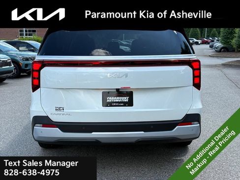 New 2026 Kia Carnival EX FWD image 5