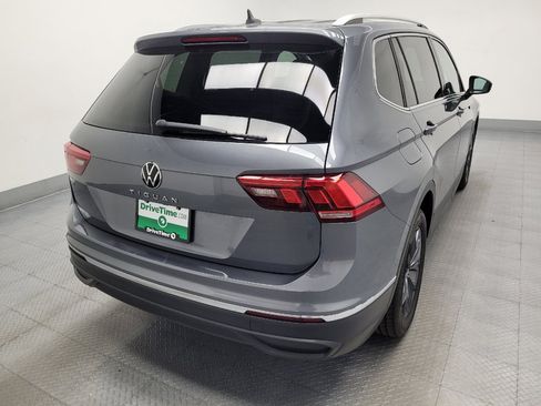 Used 2022 Volkswagen Tiguan SE FWD image 7