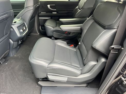 New 2026 Ford Expedition Max Platinum w/ Stealth Performance Package AWD/4WD image 17