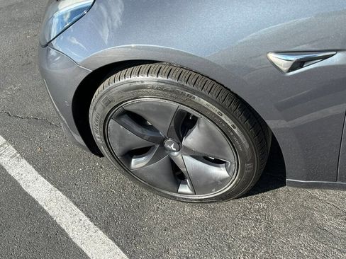 Used 2019 Tesla Model 3 Long Range image 14