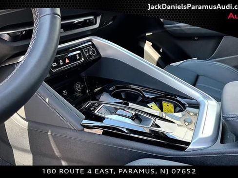 Used 2025 Audi Q5 Premium Plus w/ Premium Plus AWD/4WD image 12