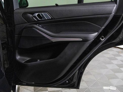 Used 2022 BMW X5 xDrive40i image 40