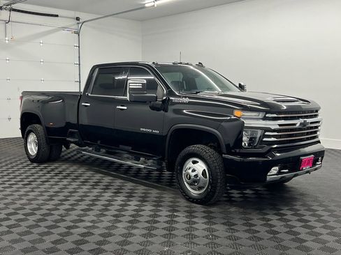 Used 2021 Chevrolet Silverado 3500 High Country w/ Technology Package image 6