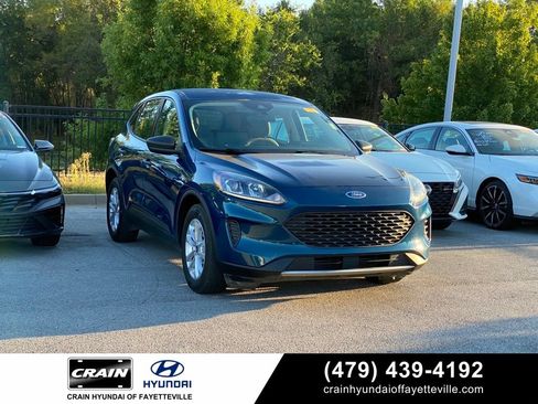 Used 2020 Ford Escape S FWD image 1