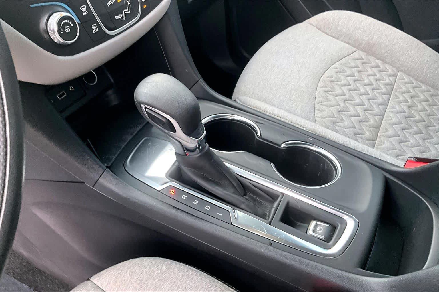 Used 2024 Chevrolet Equinox LS w/ LS Convenience Package FWD image 16